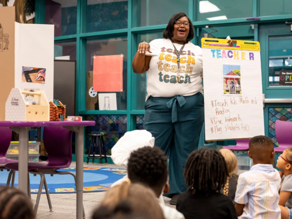 Lawmakers want to expand Texas’ teacher pay raise program. Many educators will still be left out.
